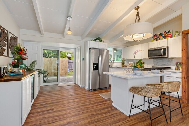 Building Photo - 3BR/3BA Unfurnished Home in Enchanted Lake...