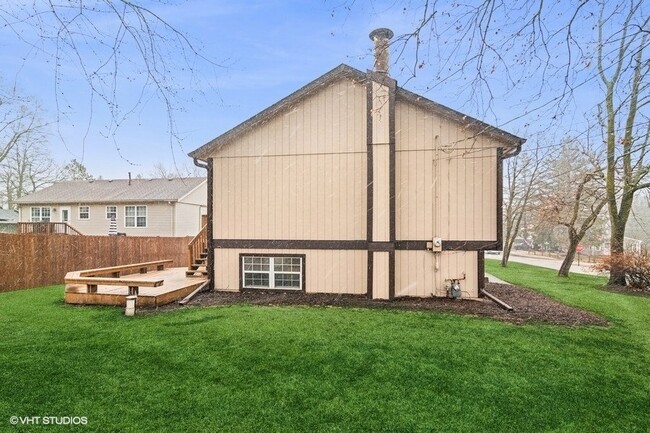 Building Photo - 23726 N Overhill Dr