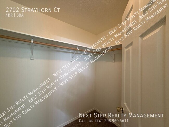 Building Photo - 2702 Strayhorn Ct