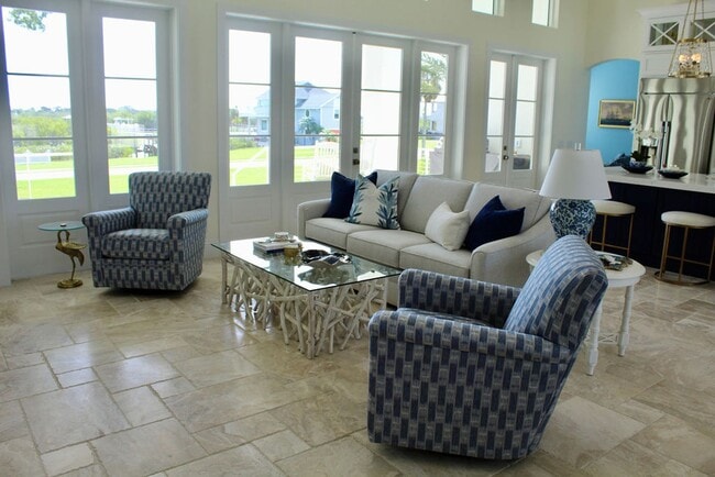 Building Photo - Fully Furnished 3 Bedroom, 3.5 Bath Home with Stunning Intracoastal Views