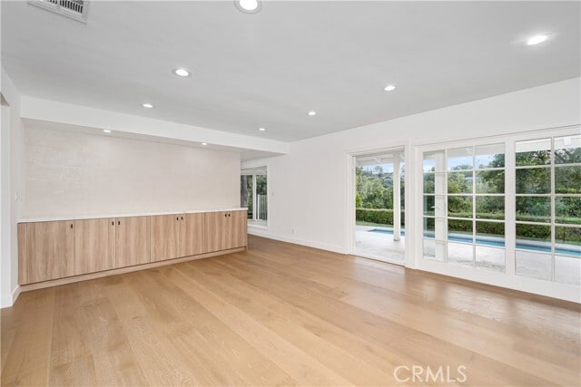 Building Photo - 4620 Encino Ave