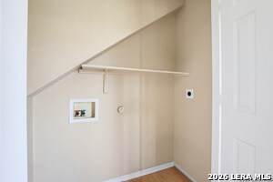 Building Photo - 6342 Queens Castle Dr