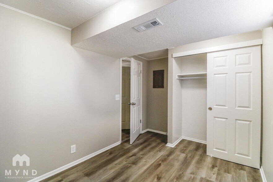 Building Photo - 2297 N 1125 E