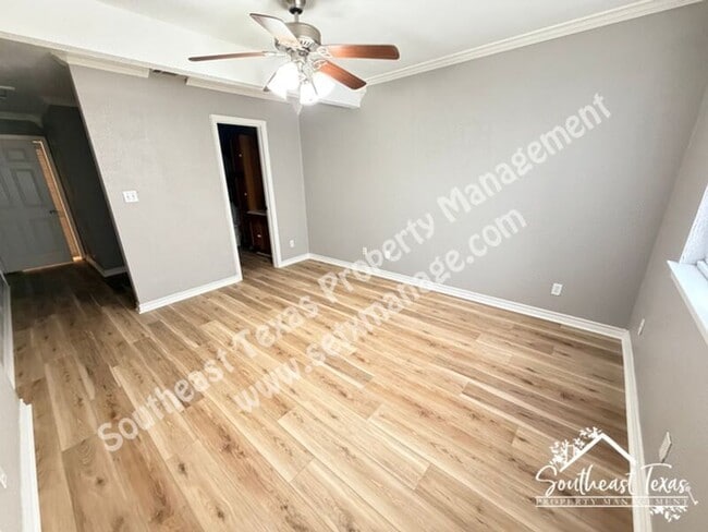 Building Photo - 1441 Bassett St