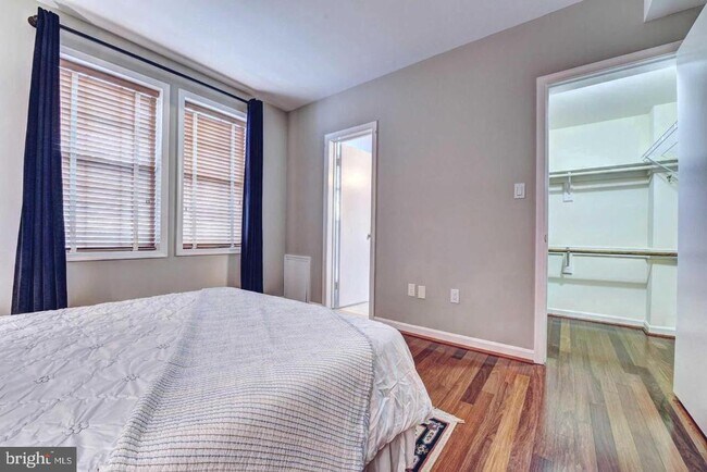 Building Photo - 2015 Key Blvd