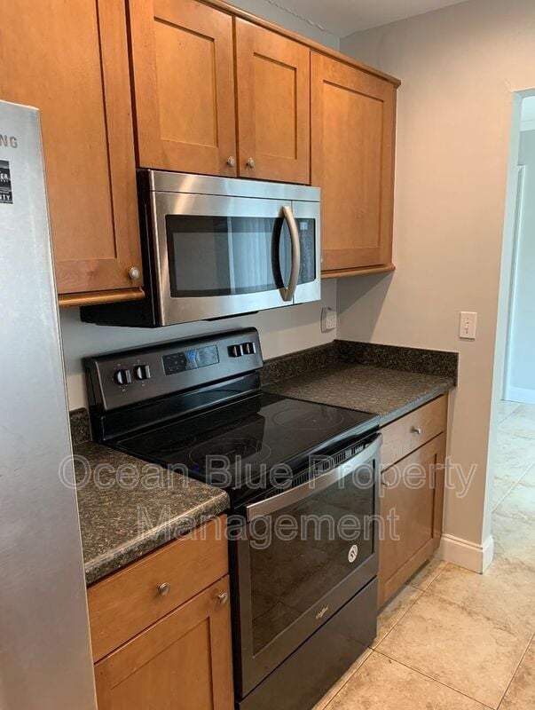 Building Photo - 11771 Raintree Dr
