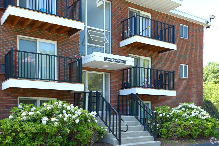 Highland House Apartments 11 Highland Glen Dr Randolph MA 02368