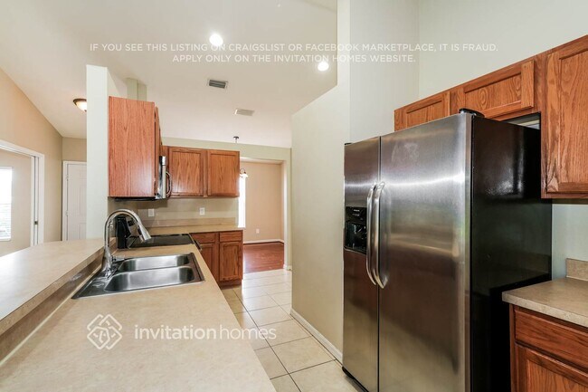 Building Photo - 6706 Clair Shore Dr