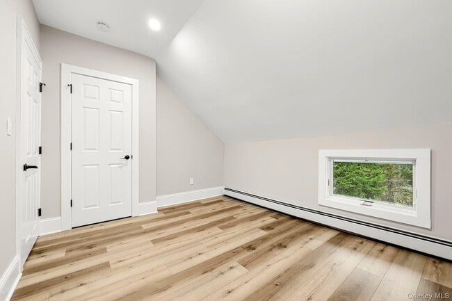 Building Photo - 22 Lake Ridge Rd