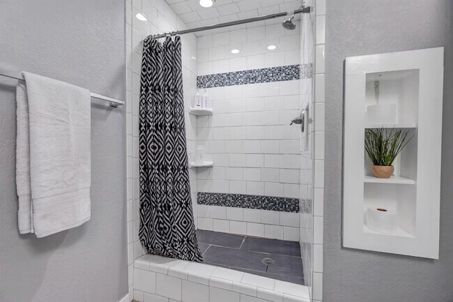 Building Photo - 4345 W 64th Ave