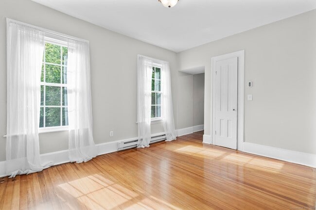 Building Photo - 286 Marlborough St