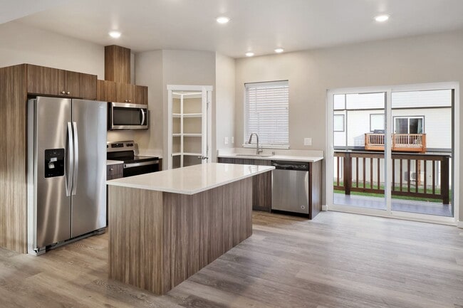 Building Photo - 1809 Eastgate Loop