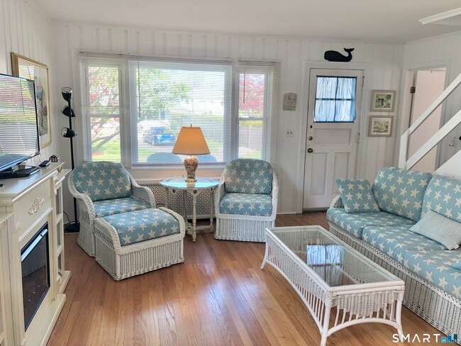 Building Photo - 40 Parkway S