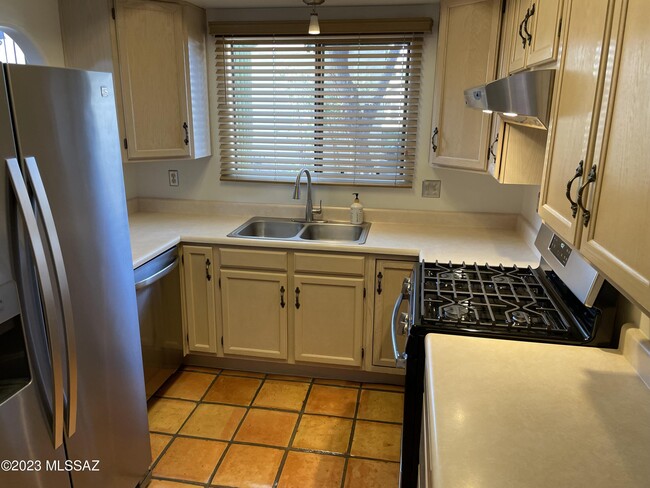 Building Photo - 11865 N Copper Butte Dr