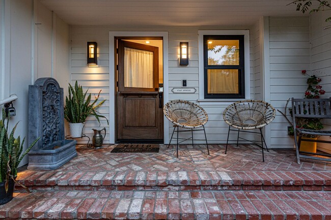 Building Photo - Coronado Beach House