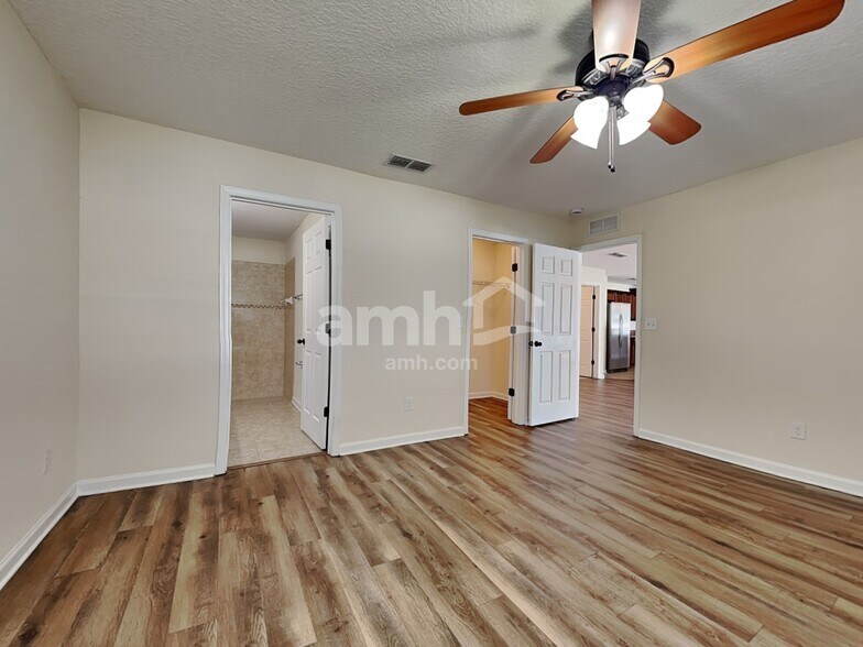 Building Photo - 7344 Rapid River Dr E