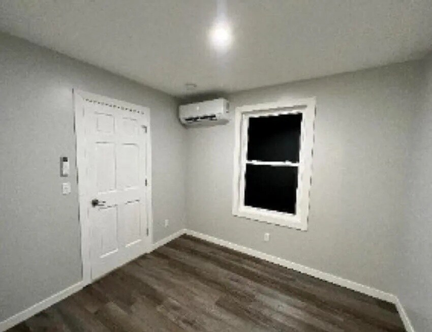 Building Photo - 367 Margaret Ann Dr