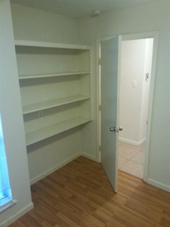 Building Photo - 2710 S 1st St