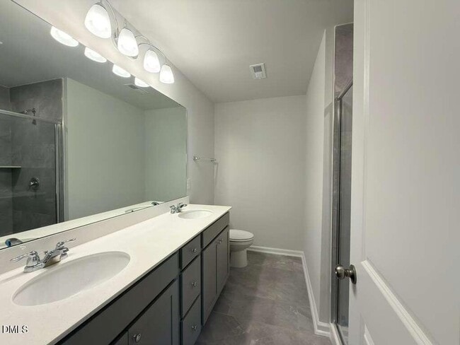 Building Photo - 218 Broomside Ave