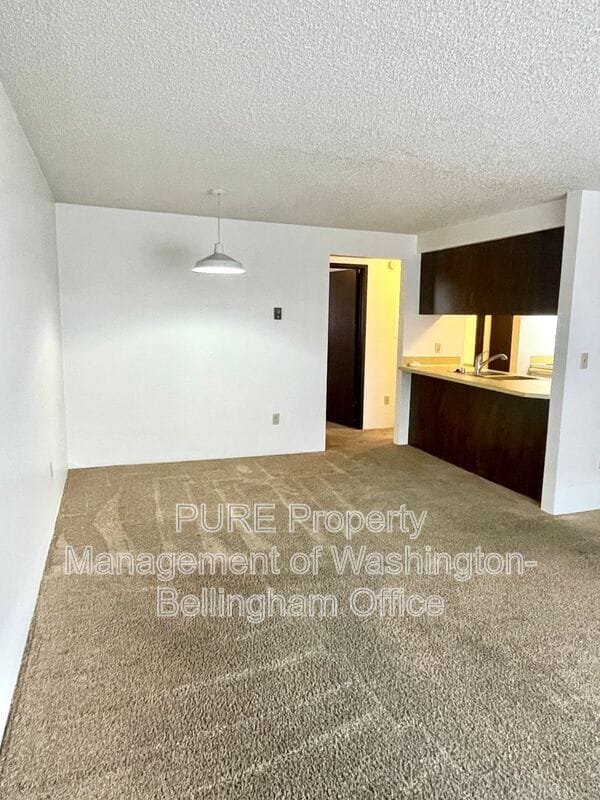 Building Photo - 808 21st St