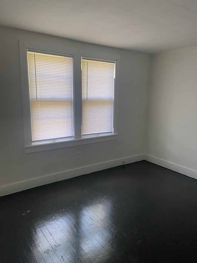 Building Photo - 1604 Homewild Ave
