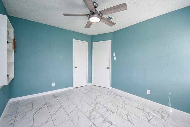 Building Photo - 2708 Morningside Ln