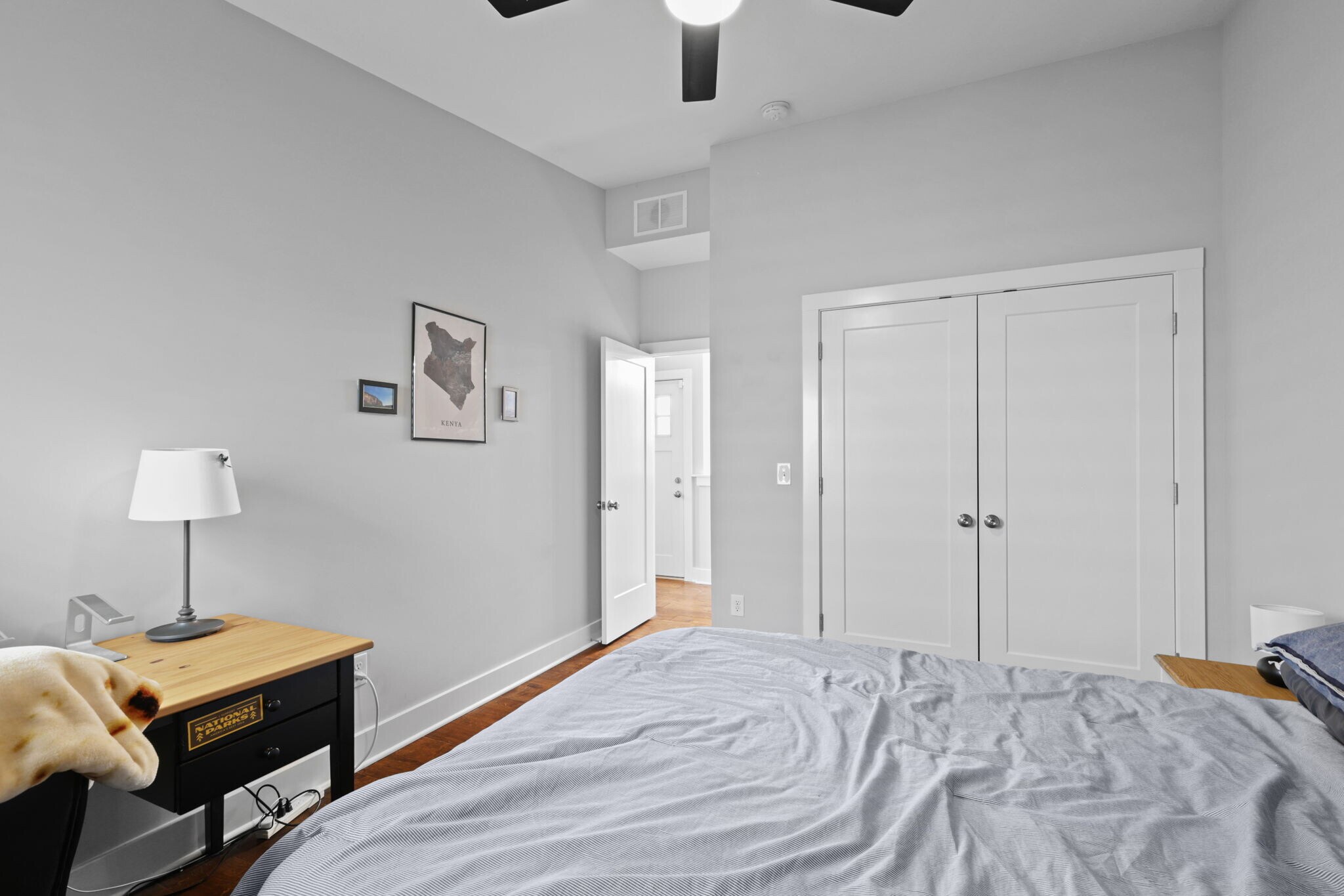 Building Photo - 2464 Broadway St