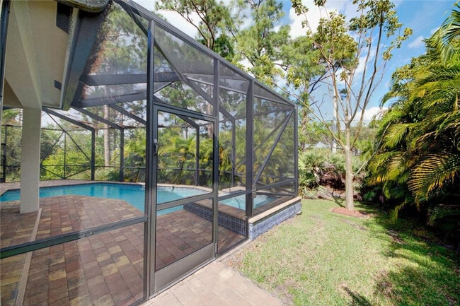 Building Photo - 495 NE Abaca Way