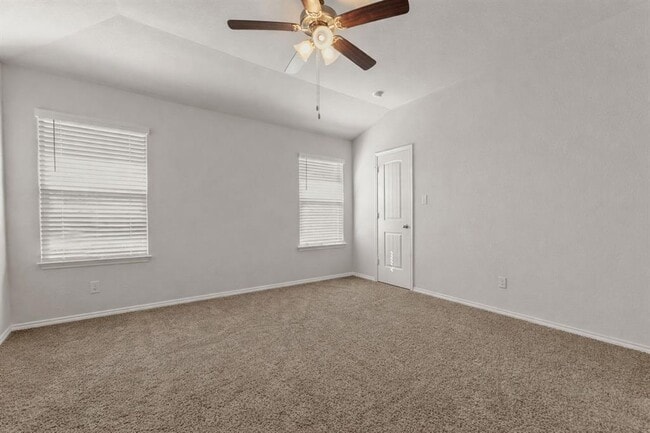 Building Photo - 108 Pivot Dr