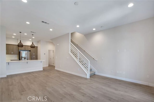 Building Photo - 225 Elm Ave