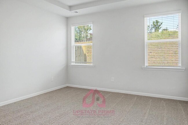 Building Photo - 376 Highline Trl