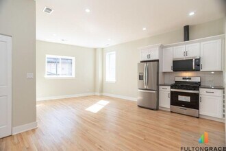 Building Photo - 1 bedroom in Chicago IL 60640