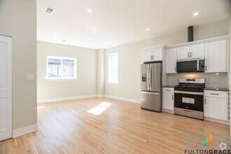 Building Photo - 1 bedroom in Chicago IL 60640
