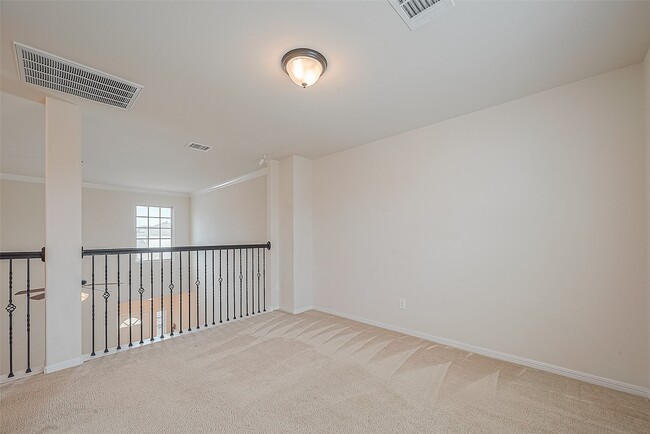 Building Photo - 13206 Versace Dr