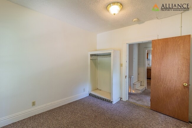 Building Photo - 711 Fremont St