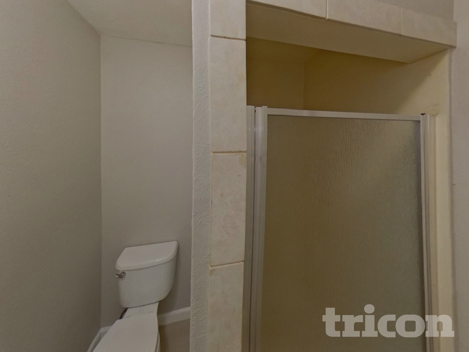 Building Photo - 600 Spring Willow Dr