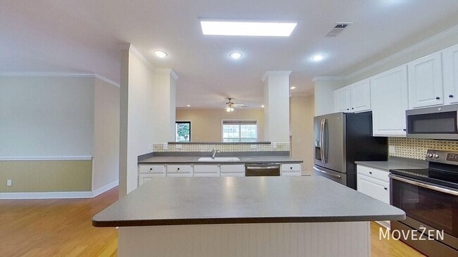 Building Photo - 307 Easterlin Way