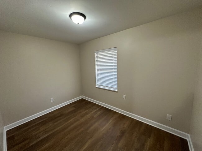 Building Photo - Renovated 3 Bed | 1 Bath House in Raleigh ...