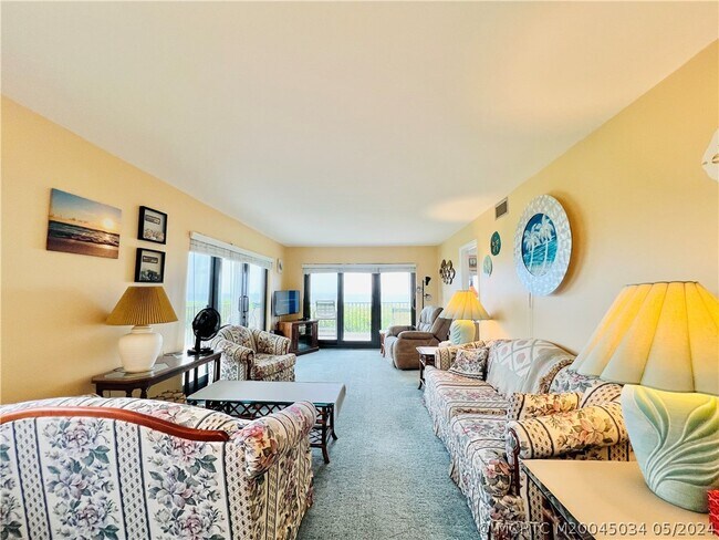 Building Photo - 7430 S Ocean Dr