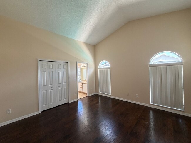 Building Photo - Private pool Single Family House 3 Beds 2 Baths, Resort Style Community. Easy access to Champions...