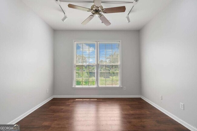 Building Photo - 7810 Brookwood Way