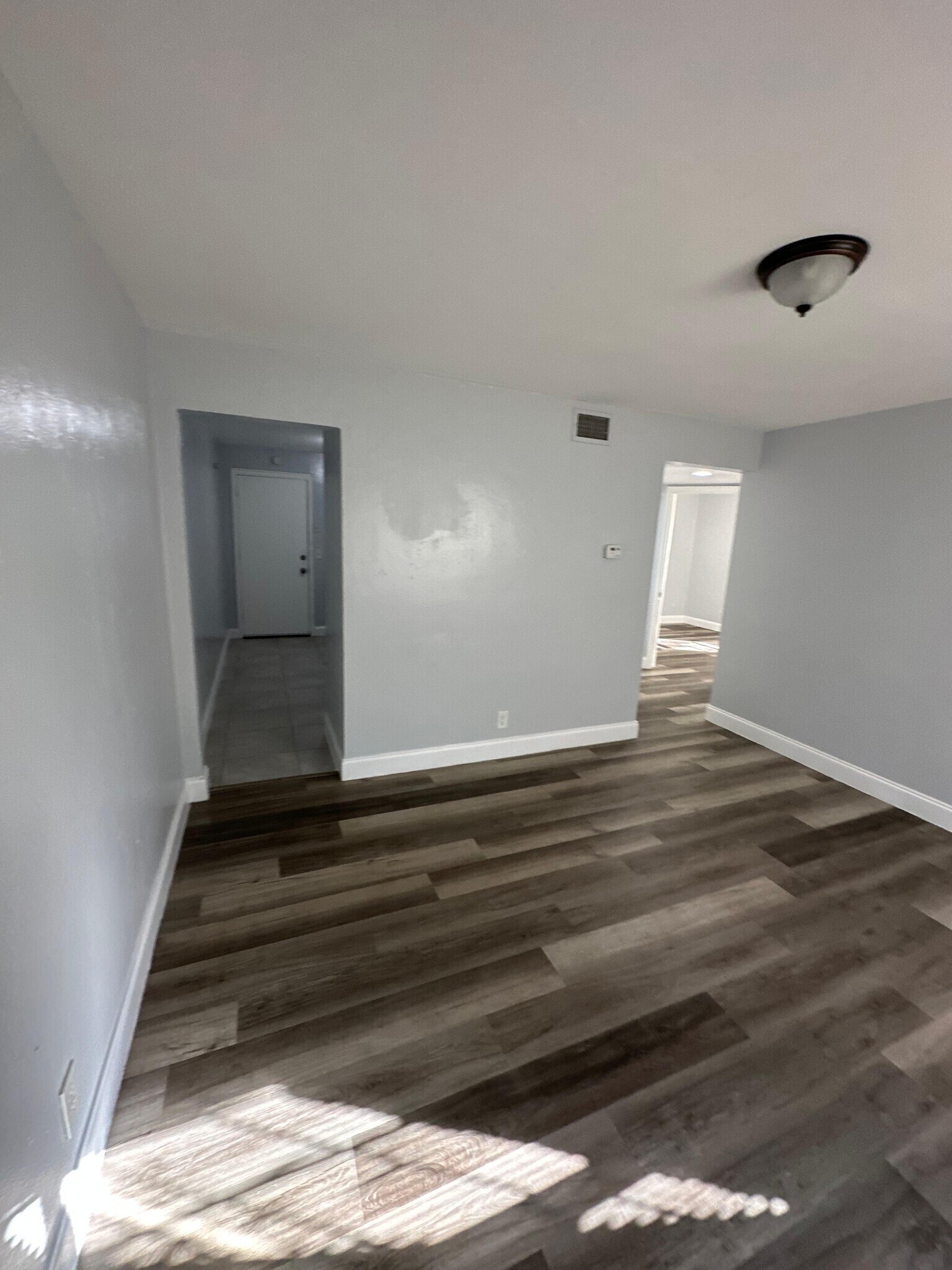 Building Photo - 3805 Fairfax St