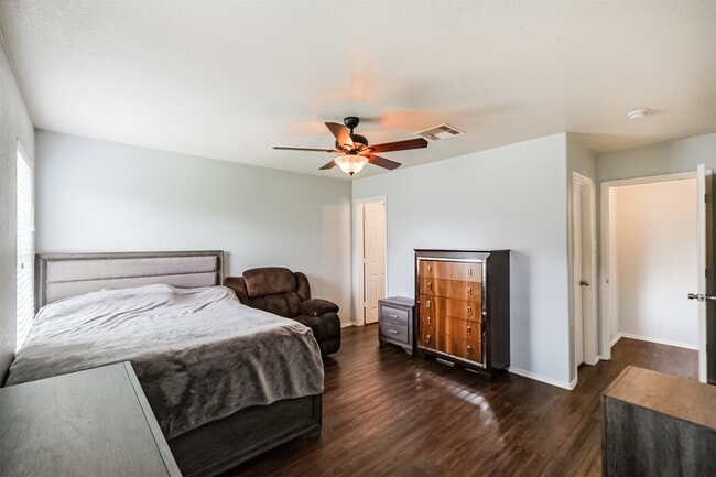 Building Photo - 16530 Peyton Ridge Cir