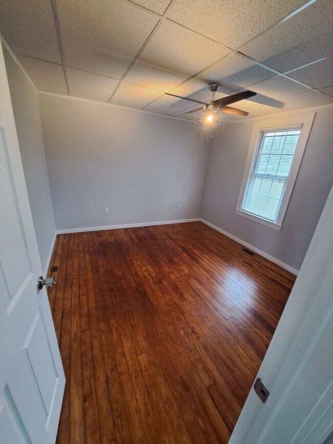 Building Photo - 508 Hugh St