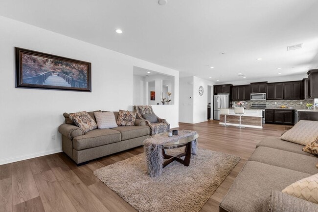 Building Photo - Spacious 5-Bedroom Home in Spencer’s Crossing – Murrieta - 6 Month - 1 Year or Lease To Own!