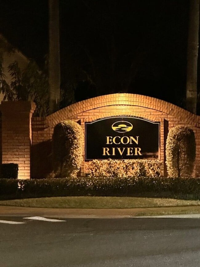 Building Photo - 2507 Woods Edge Cir