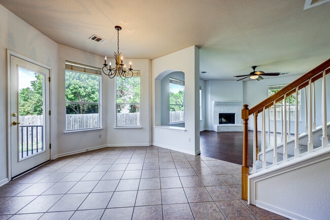 Building Photo - 804 Windsor Hill Dr