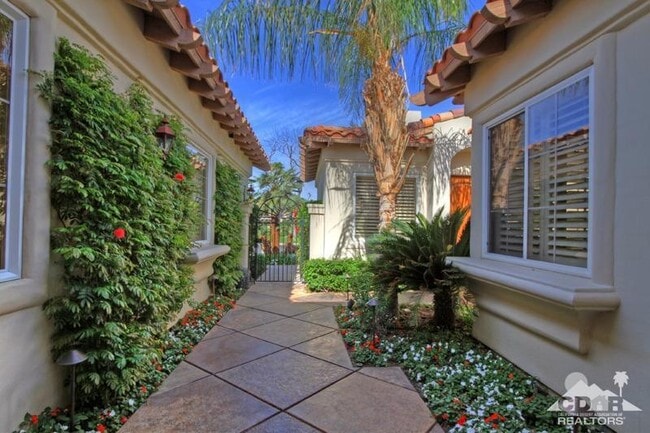 Building Photo - 48594 Vista Palomino