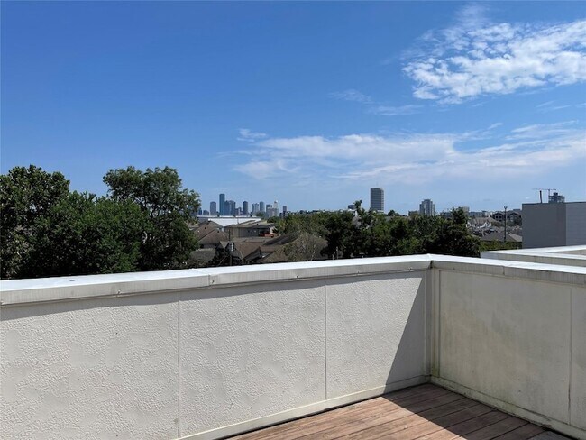 Building Photo - 5306 Eigel St