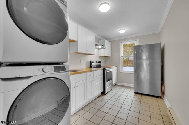 Building Photo - 16 Schooleys Mountain Rd